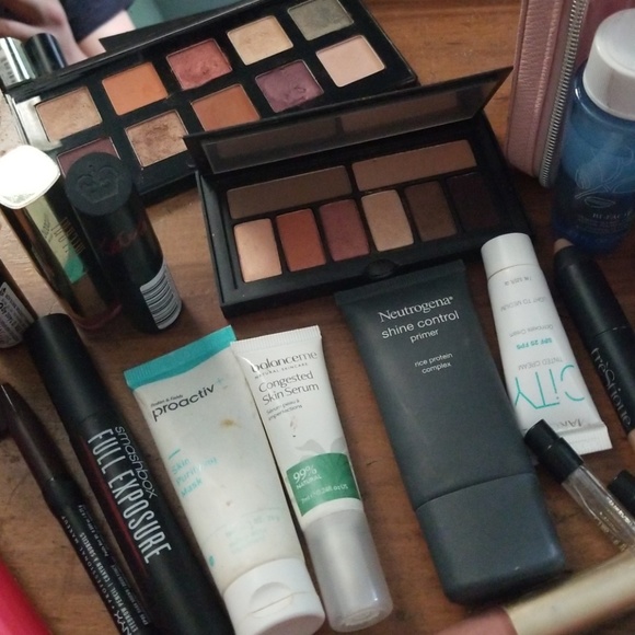 makeup bundle - Picture 2 of 5